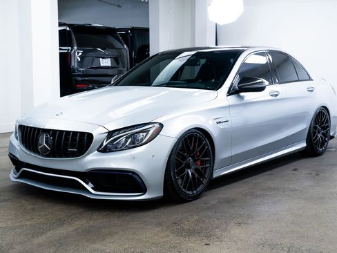 Used 2016 Mercedes-Benz C 63 AMG S image 3