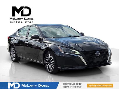 Used 2024 Nissan Altima 2.5 SV