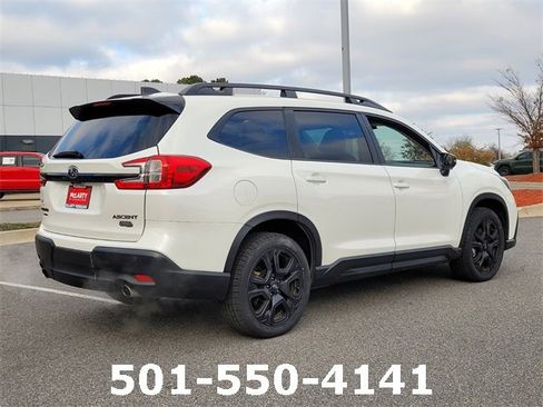 Used 2023 Subaru Ascent Onyx Edition image 7