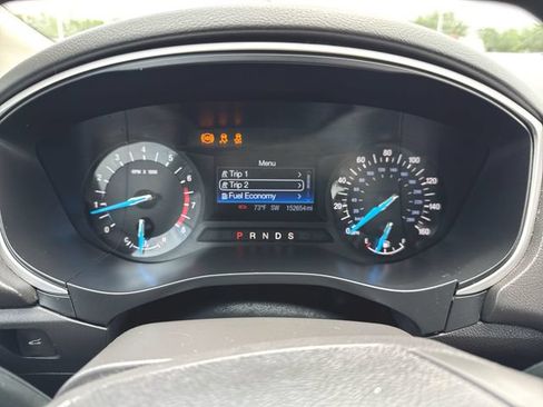 Used 2013 Ford Fusion SE FWD image 11