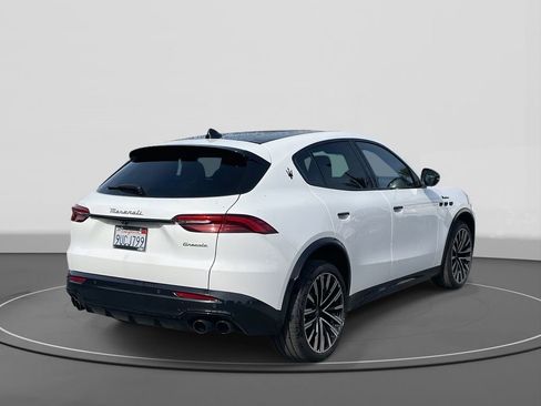 New 2025 Maserati Grecale Modena image 4