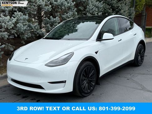 Used 2023 Tesla Model Y Long Range AWD/4WD image 2