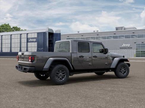 New 2026 Jeep Gladiator Sport AWD/4WD image 2
