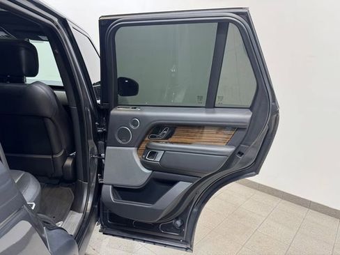 Used 2018 Land Rover Range Rover Supercharged image 26