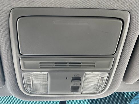 Used 2015 Honda Pilot LX image 36