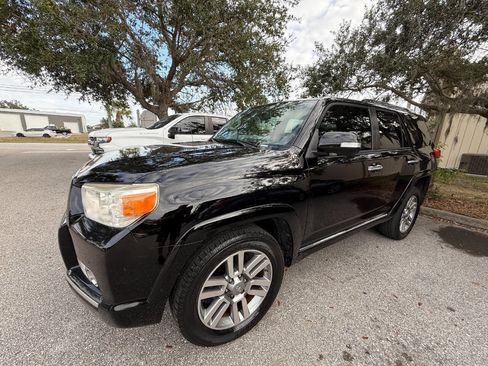 Used 2013 Toyota 4Runner Limited image 3