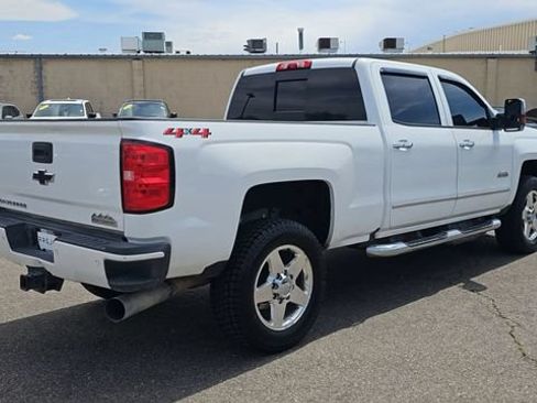 Used 2018 Chevrolet Silverado 2500 High Country w/ Duramax Plus Package AWD/4WD image 9