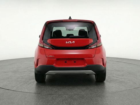 Used 2025 Kia Soul LX w/ LX Technology Package FWD image 7