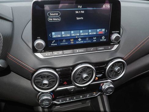 Used 2025 Nissan Sentra SR FWD image 11