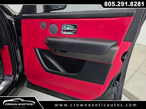 Used 2022 Rolls-Royce Cullinan w/ Interior Detailing Package AWD/4WD image 16