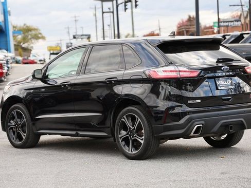 Used 2021 Ford Edge ST image 2