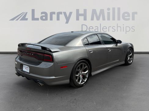 Used 2012 Dodge Charger SRT8 RWD image 5