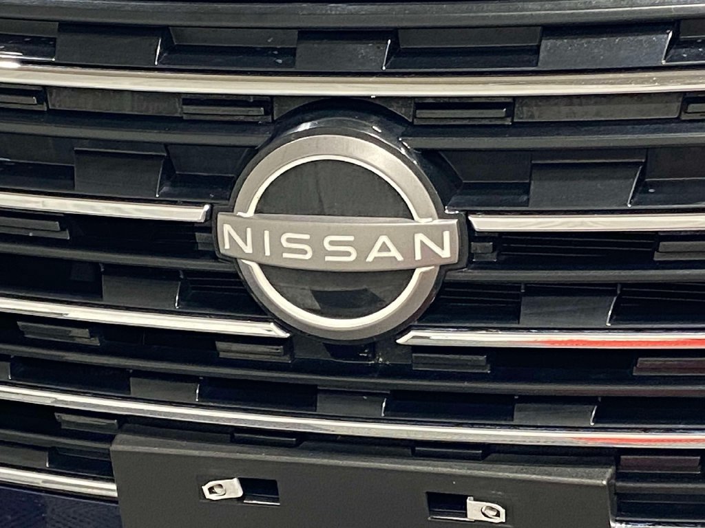 Used 2024 Nissan Rogue SV AWD/4WD image 8