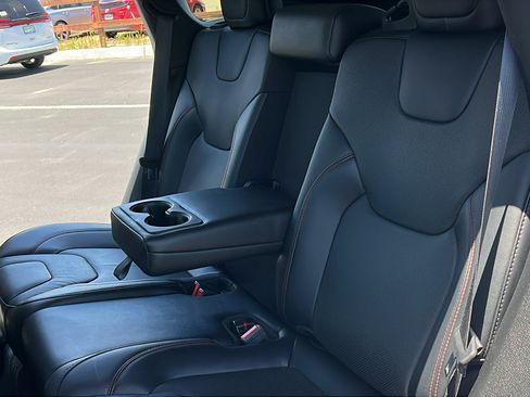 Used 2022 Jeep Cherokee Trailhawk w/ Premium Leather Package AWD/4WD image 20