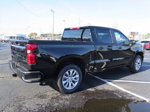 New 2026 Chevrolet Silverado 1500 Custom image 3
