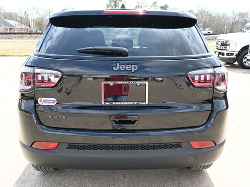 New 2026 Jeep Compass Latitude image 27