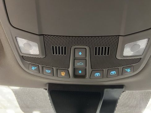 Used 2020 Ford F250 Lariat w/ Tremor Off-Road Package image 34