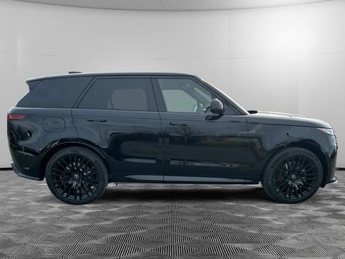 Used 2025 Land Rover Range Rover Sport SV Edition Two AWD/4WD image 4