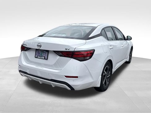 Used 2024 Nissan Sentra SV FWD image 5