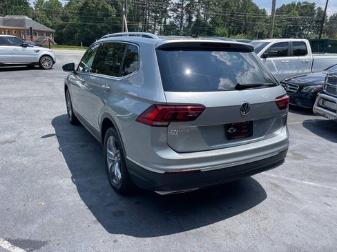 Used 2020 Volkswagen Tiguan SEL w/ 3rd Row Seat Package AWD/4WD image 8