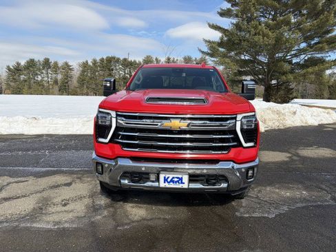 Used 2024 Chevrolet Silverado 2500 LTZ w/ LTZ Plus Package image 3