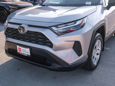 Used 2024 Toyota RAV4 LE AWD/4WD image 11