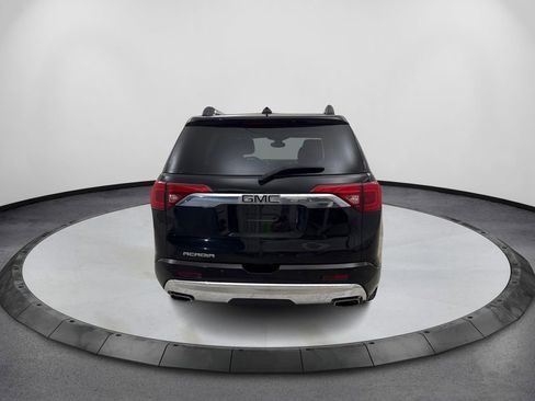 Used 2018 GMC Acadia Denali w/ Technology Package FWD image 6