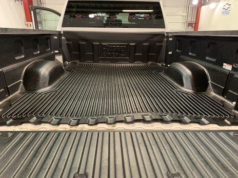 Used 2024 Chevrolet Silverado 2500 LT image 20