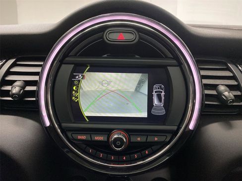 Used 2017 MINI Cooper S image 27