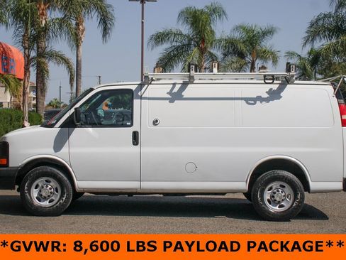 Used 2014 Chevrolet Express 2500 image 5