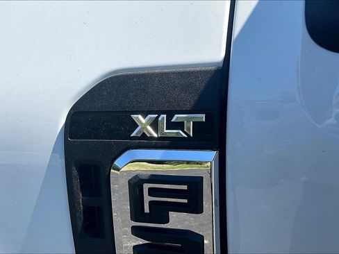 New 2026 Ford F250 XLT w/ 360-Degree Camera Package AWD/4WD image 9