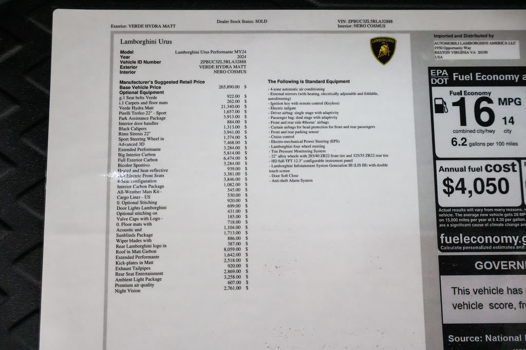 Used 2024 Lamborghini Urus Performante AWD/4WD image 71