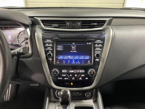 Used 2024 Nissan Murano SV AWD/4WD image 16