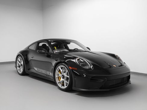 Certified 2026 Porsche 911 GT3 RWD image 10