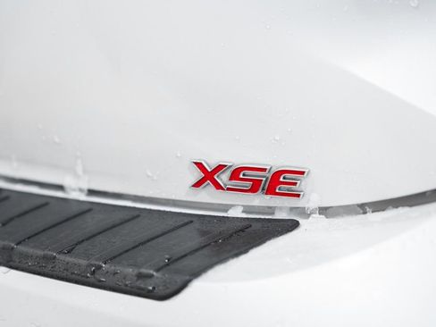 Used 2023 Toyota Corolla XSE image 7