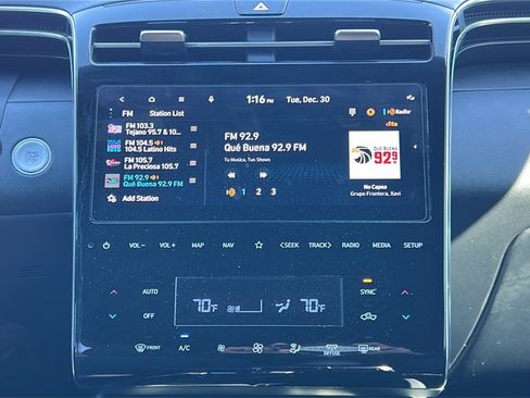 Used 2023 Hyundai Santa Cruz SEL Premium image 26