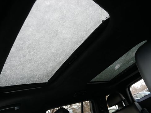 Used 2024 Hyundai Santa Fe Calligraphy image 32