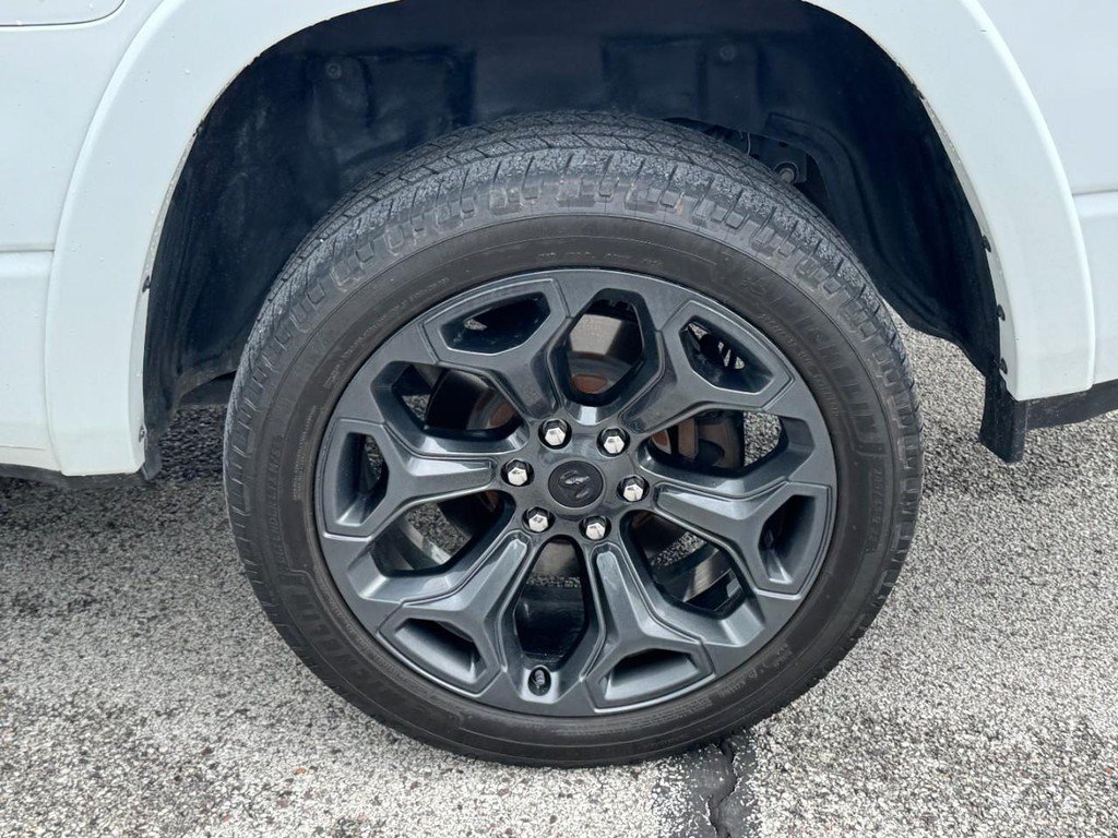 Used 2023 RAM 1500 Limited AWD/4WD image 10