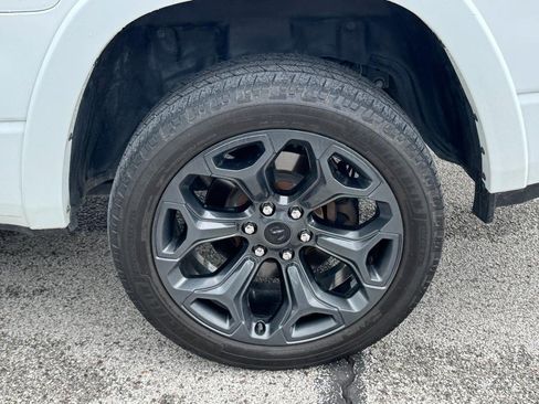 Used 2023 RAM 1500 Limited AWD/4WD image 10