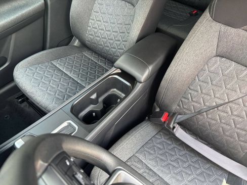 Used 2026 Nissan Kicks SV w/ Cold Weather Package FWD image 34
