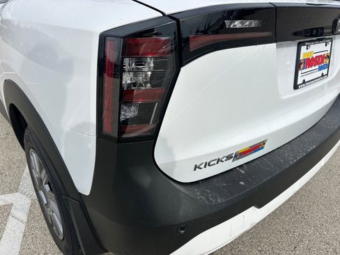 New 2026 Nissan Kicks S image 34