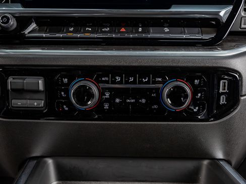 Used 2025 Chevrolet Silverado 2500 LTZ w/ Z71 Chrome Sport Edition image 26