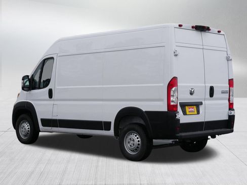 New 2026 RAM ProMaster 2500 w/ Convenience Group FWD image 5