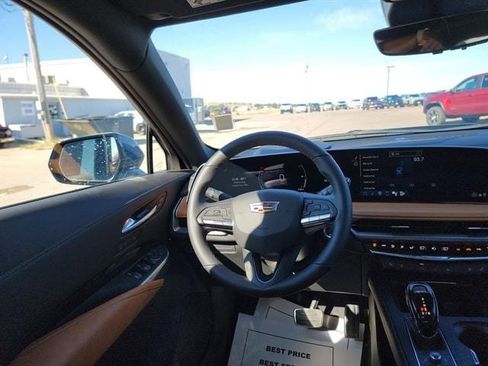 Used 2024 Cadillac XT4 Sport AWD/4WD image 14