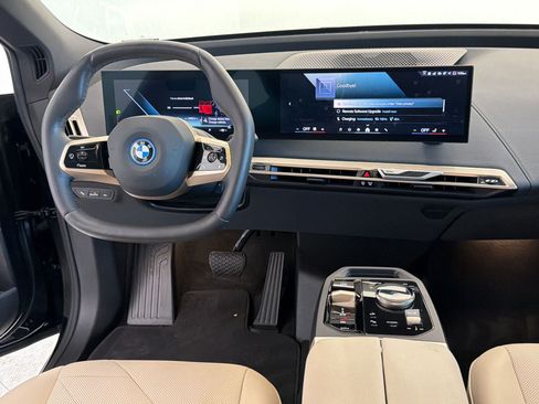 Used 2024 BMW iX xDrive50 w/ Sport Package AWD/4WD image 29