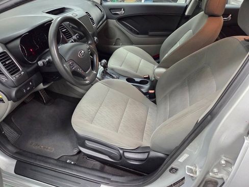 Used 2014 Kia Forte LX FWD image 15
