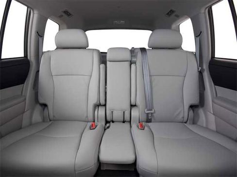 Used 2013 Toyota Highlander Limited AWD/4WD image 10