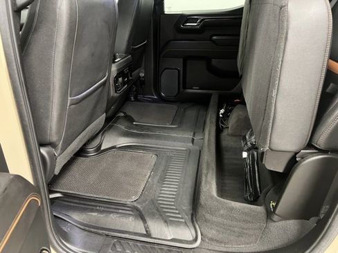 Used 2023 GMC Sierra 1500 AT4 w/ Technology Package image 43