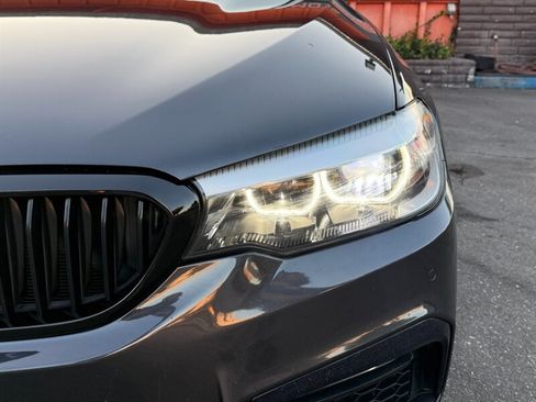 Used 2018 BMW 540i RWD image 5