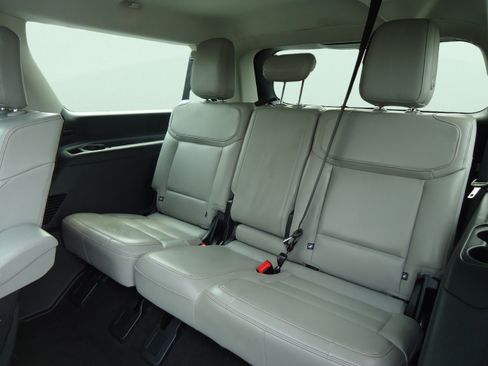 Used 2025 Ford Expedition Max Active AWD/4WD image 31